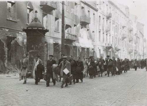 1943年、ワルシャワ・ゲットーのユダヤ人